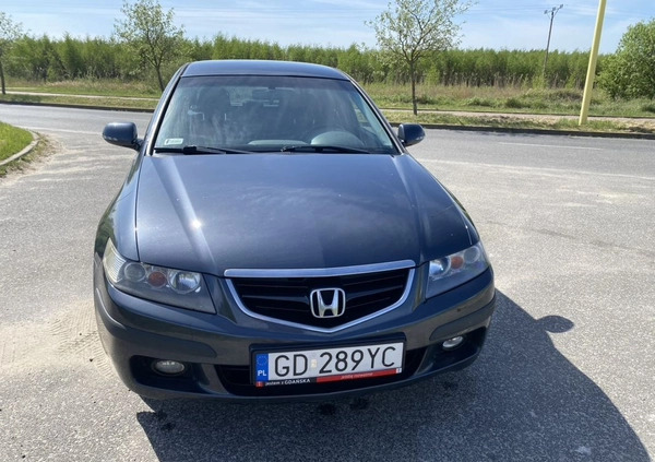 Honda Accord cena 13000 przebieg: 196600, rok produkcji 2004 z Gdańsk małe 277
